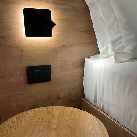 Yugogo Petrarca 1 - Bilocale, Centro Apartament *